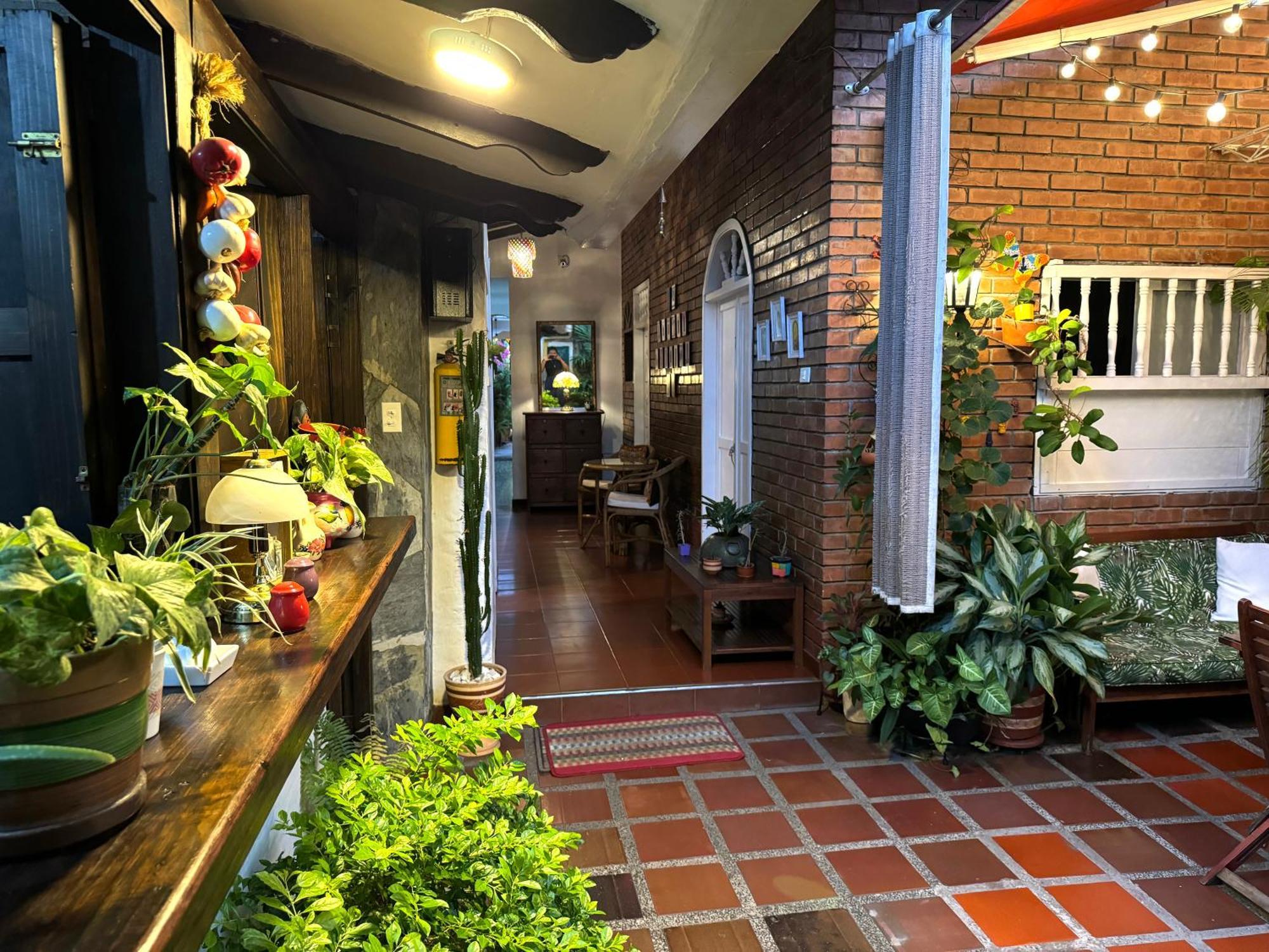 Casa Ruta Sur (Adults Only) Hotel Кали Екстериор снимка