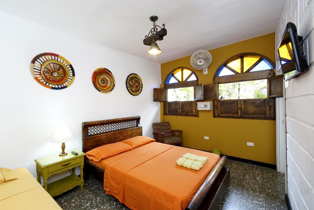 Casa Ruta Sur (Adults Only) Hotel Кали Екстериор снимка