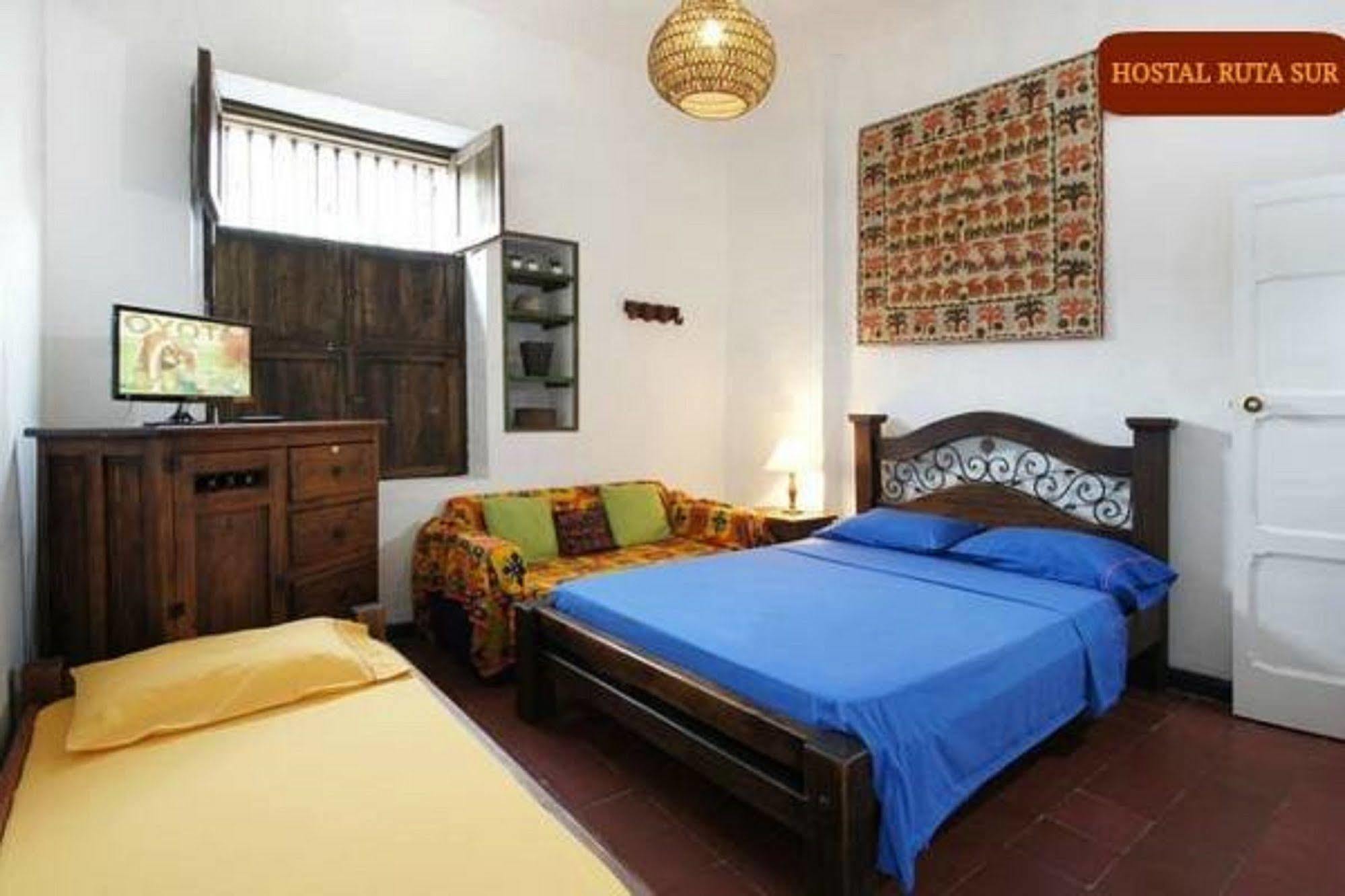 Casa Ruta Sur (Adults Only) Hotel Кали Екстериор снимка