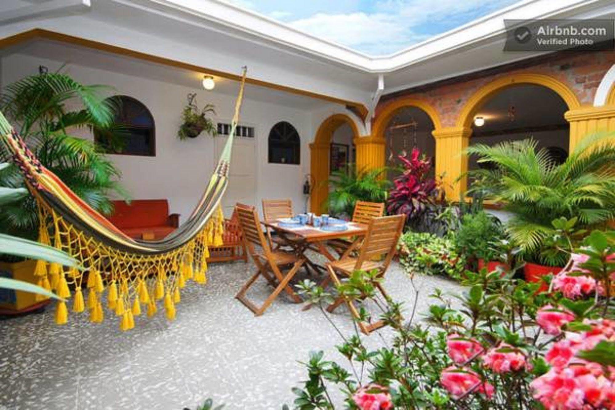 Casa Ruta Sur (Adults Only) Hotel Кали Екстериор снимка